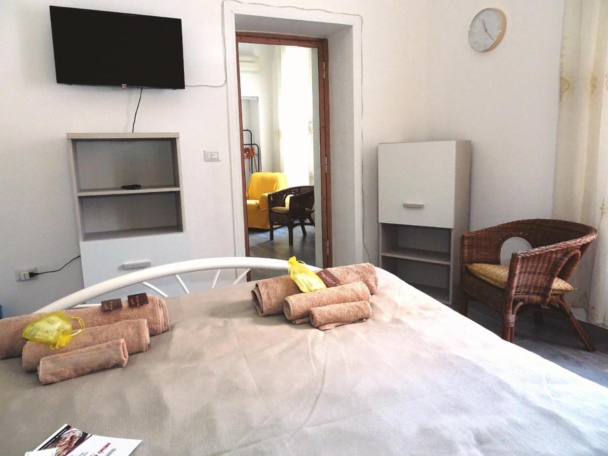 Bed & Breakfast A Capua Adiacente Al Duomo - Il Vicolo Eksteriør billede