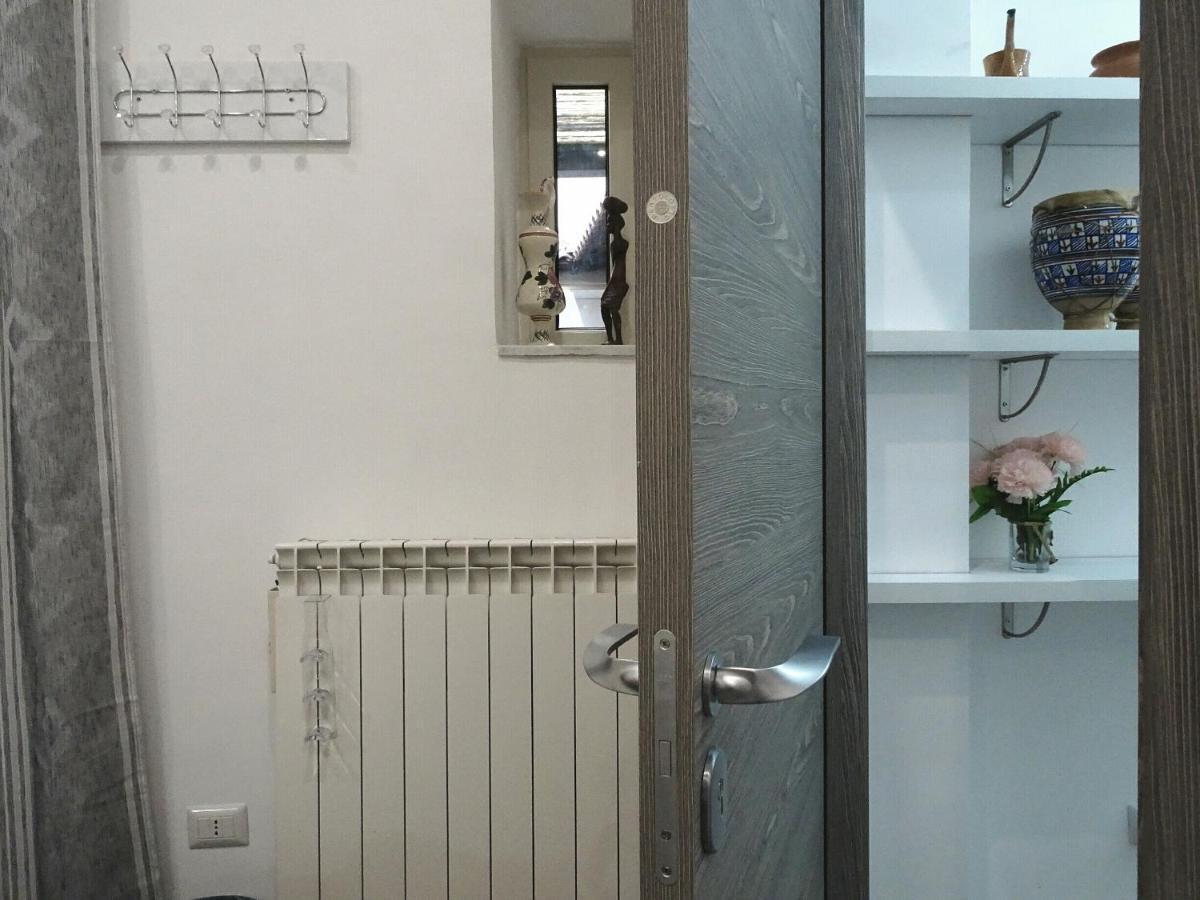 Bed & Breakfast A Capua Adiacente Al Duomo - Il Vicolo Eksteriør billede